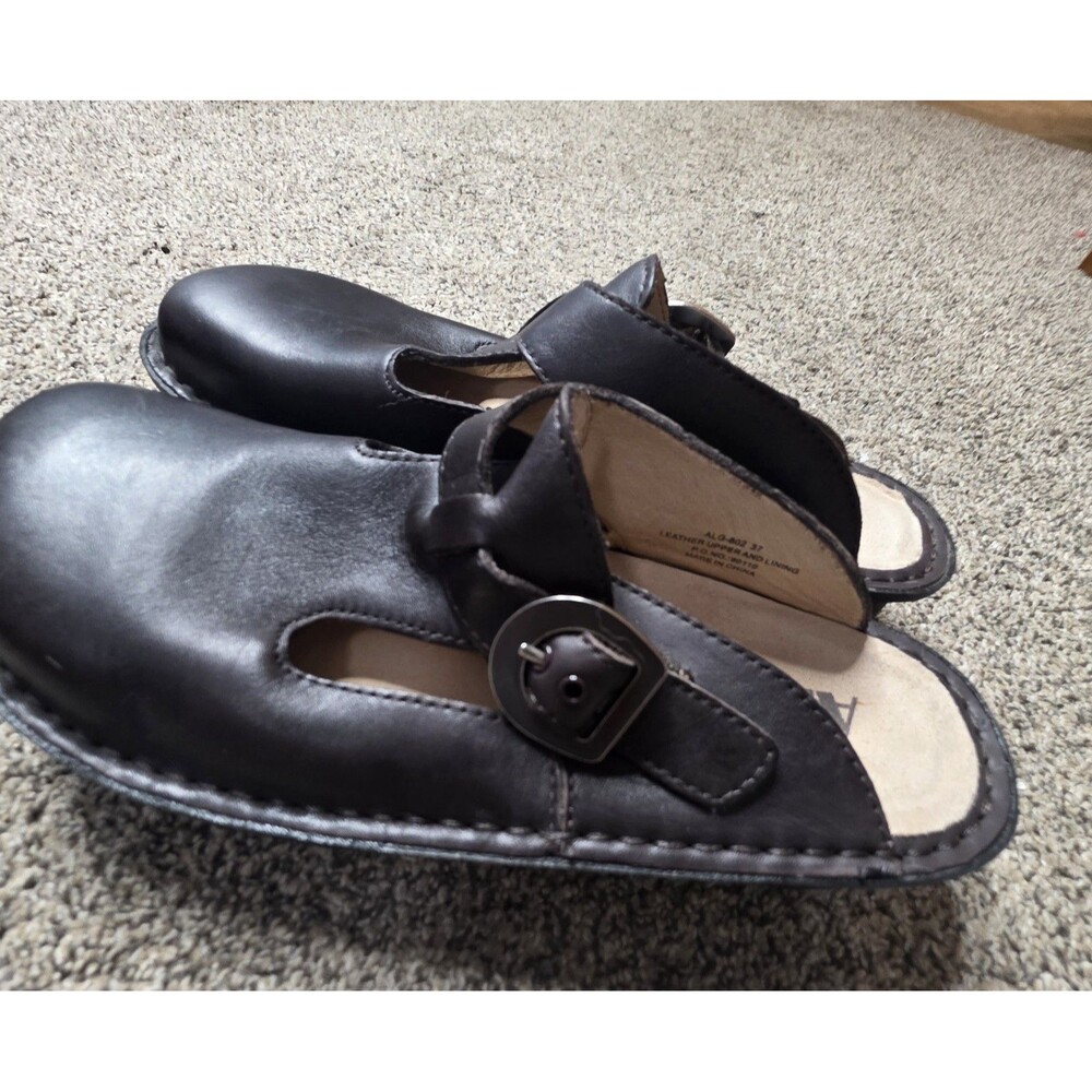 Alegria Mary Jane Clogs Size 37 US 7 Brown Leather Wedge Round Toe Classic